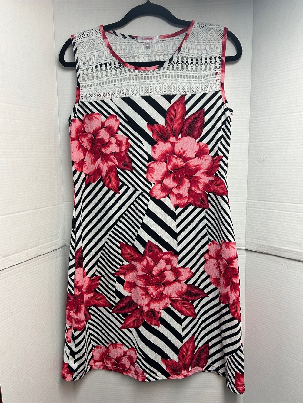 Sleeveless Floral Stripe Dress with Lace Yoke size M